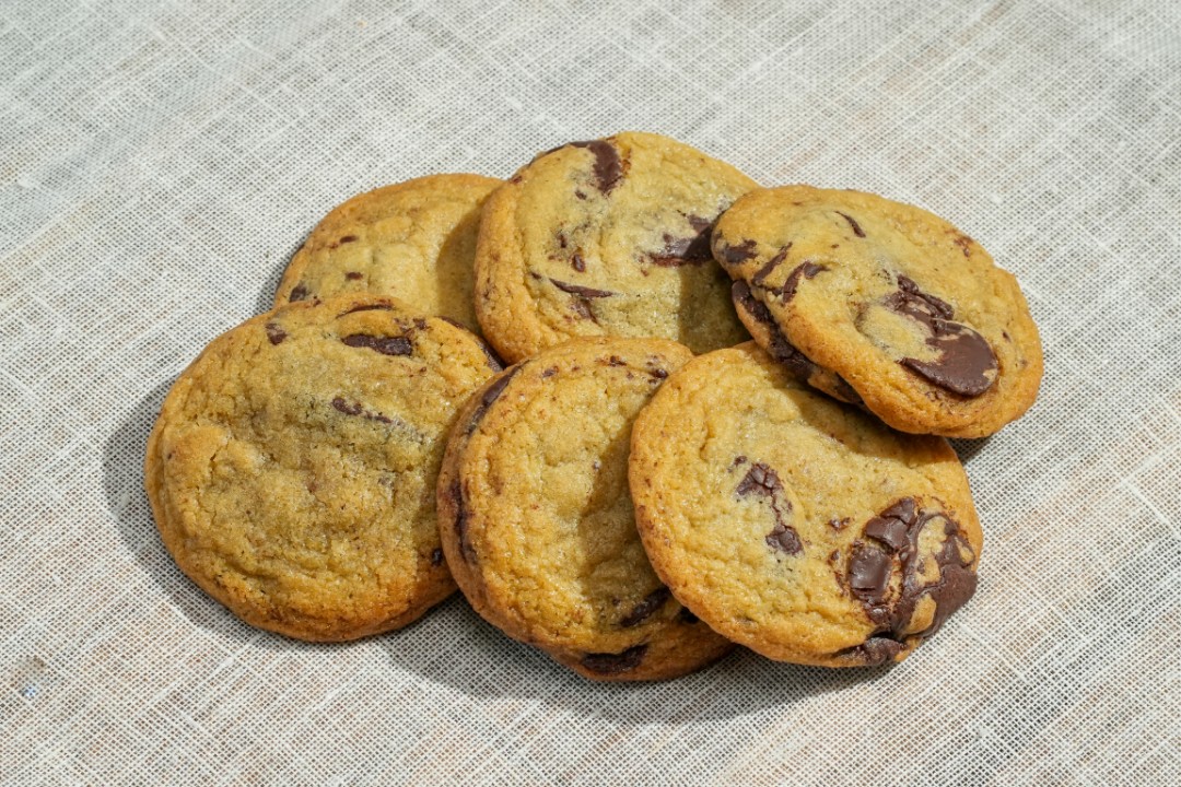 Luke's Local Grocery