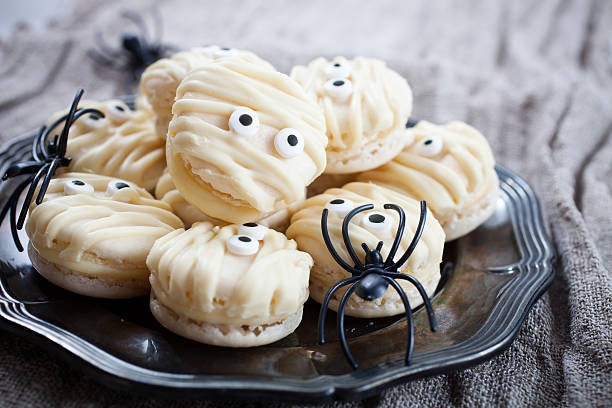 Scary Good Macarons!